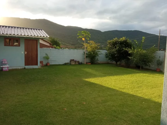 Imagem Linda Casa à venda no Bairro Areias de Palhocinha em Garopaba-SC! Oportunidade!!