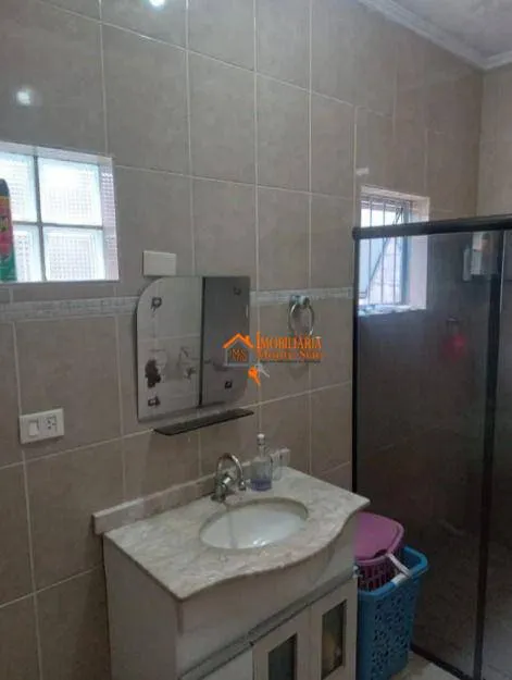 Imagem Sobrado com 2 dormitórios à venda, 217 m² por R$ 530.000,00 - Pimentas - Guarulhos/SP