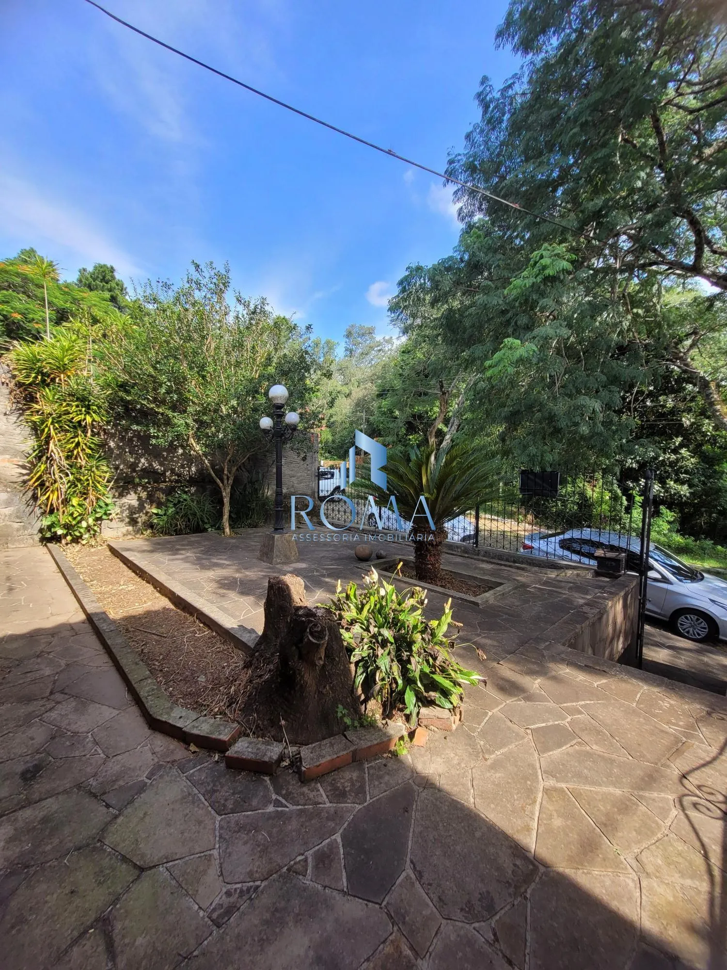 Imagem Excelente terreno localizado no Bairro Perpétuo Socorro, com 03 casas construída