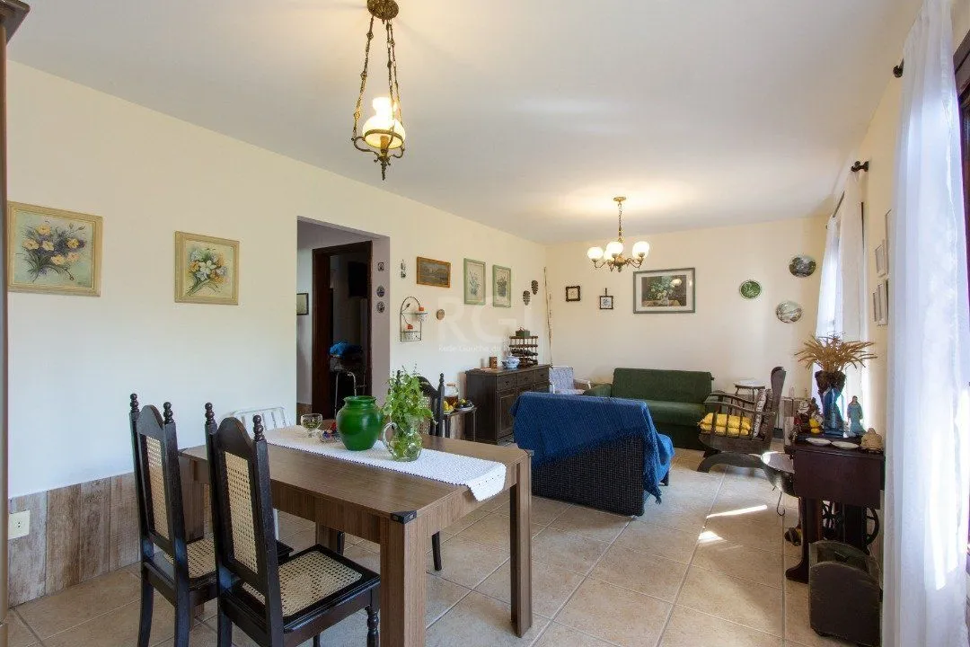 Imagem Casa para Venda - 111m², 3 dormitórios, sendo 1 suites, 1 vaga - Espirito Santo