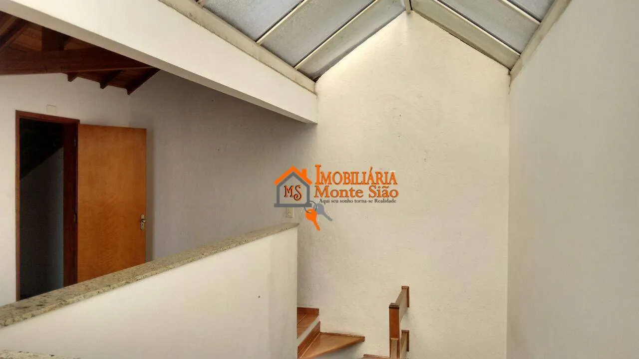 Imagem Sobrado com 5 dormitórios à venda, 365 m² por R$ 1.750.000,00 - Jardim Santa Mena - Guarulhos/SP