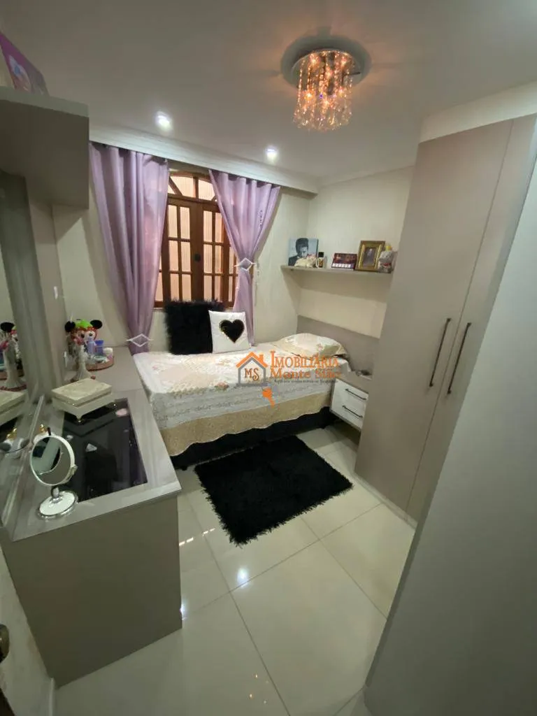 Imagem Sobrado com 6 dormitórios à venda, 300 m² por R$ 900.000,00 - Vila Nova Bonsucesso - Guarulhos/SP