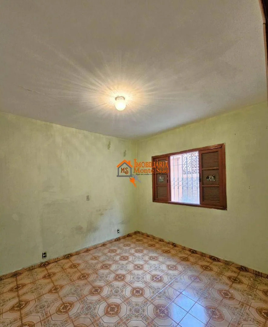 Imagem Sobrado com 4 dormitórios à venda, 190 m² por R$ 650.000,00 - Jardim Rosana - Guarulhos/SP