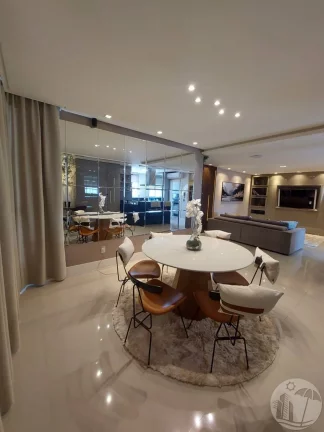 Imagem Apartamento inteligente e sofisticado: Decorado com requinte