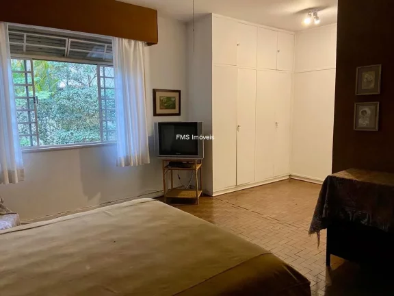 Imagem Casa com 4 dormitórios no Campo Belo