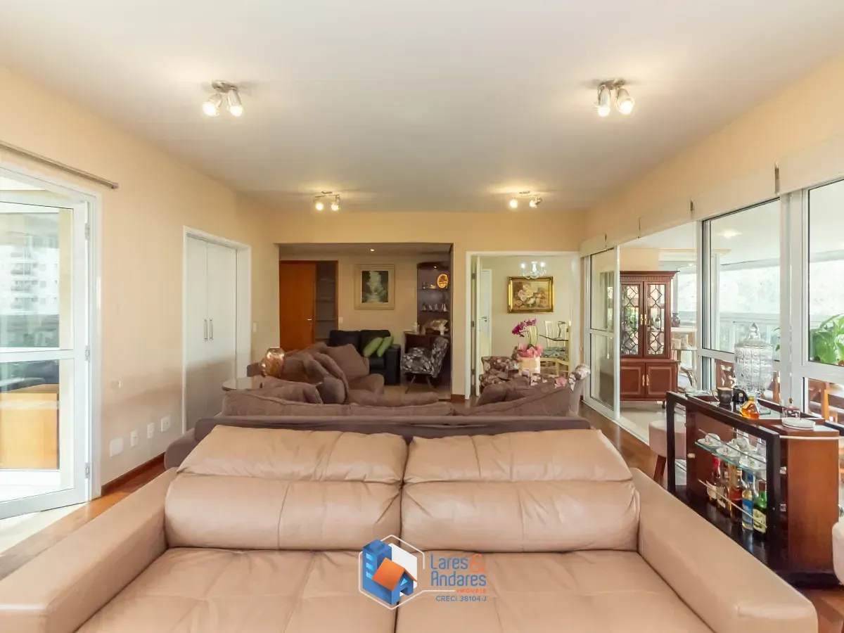 Imagem Apartamento para venda em Vila Suzana com 4 quartos, sendo 4 suítes, 244m²