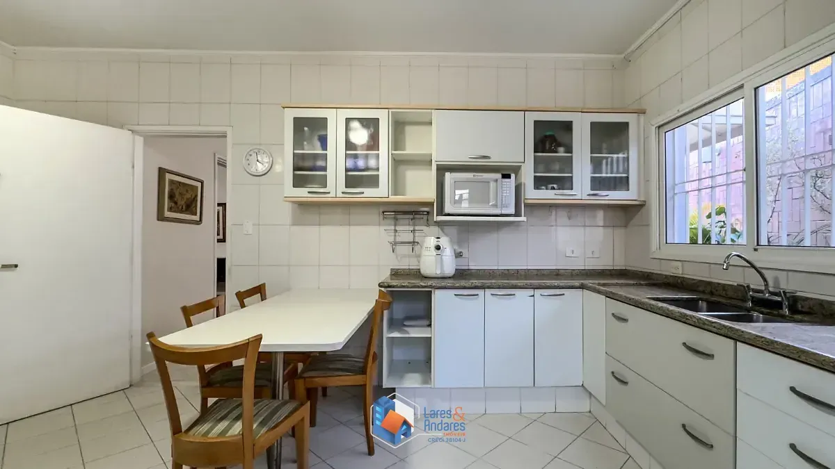 Imagem Casa para venda em Vila Madalena com 3 quartos, sendo 2 suítes, 257m²