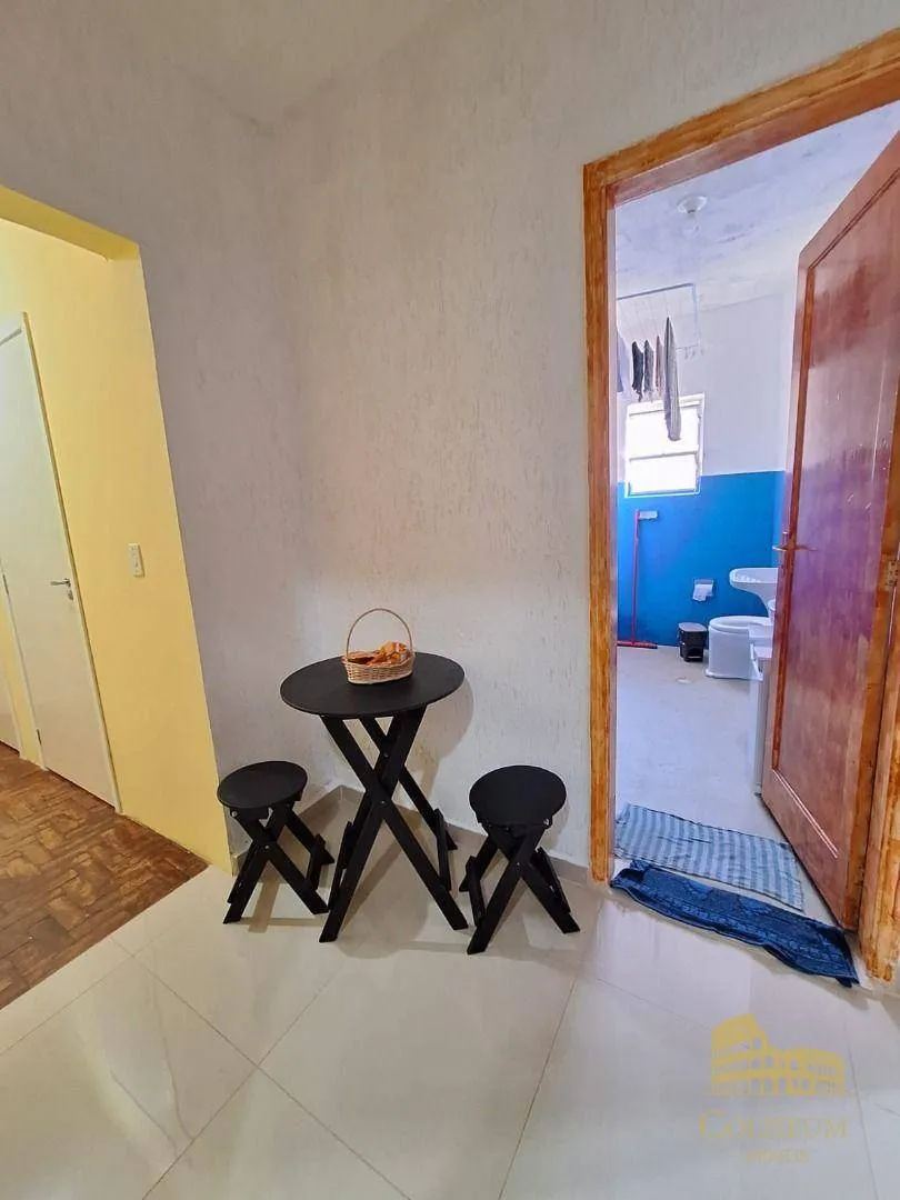 Imagem Kitnet com 2 dormitórios à venda, 43 m² por R$ 265.000,00 - Tupi - Praia Grande/SP