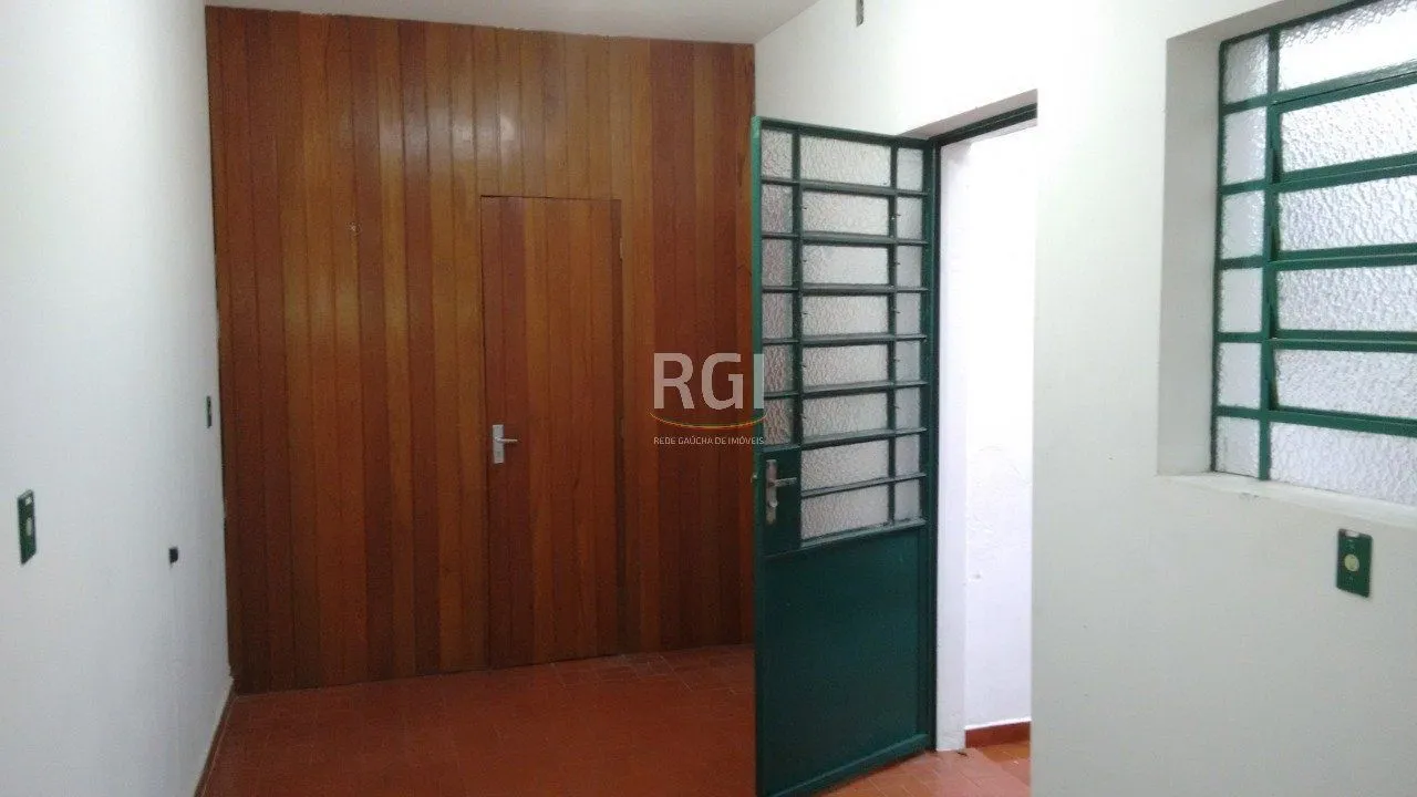 Imagem Casa para Venda - 363m², 3 dormitórios, sendo 1 suites, 2 vagas - São João