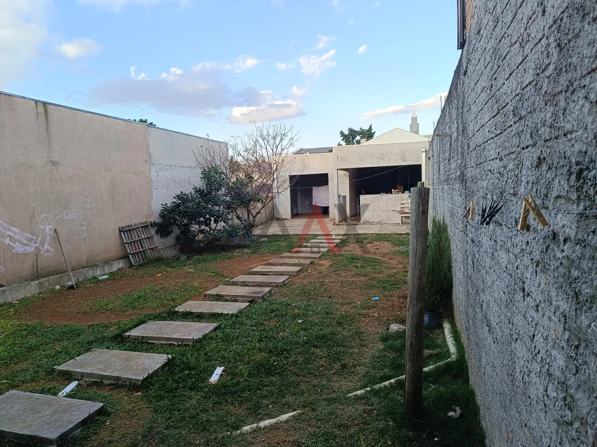 Imagem Sobrado à venda na Vila Carli contendo 300,00m de terreno em GUARAPUAVA PR