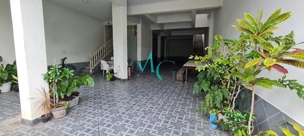 Imagem Casa com 3 dormitórios à venda, 392 m² por R$ 750.000,00 - Campo Grande - Rio de Janeiro/RJ