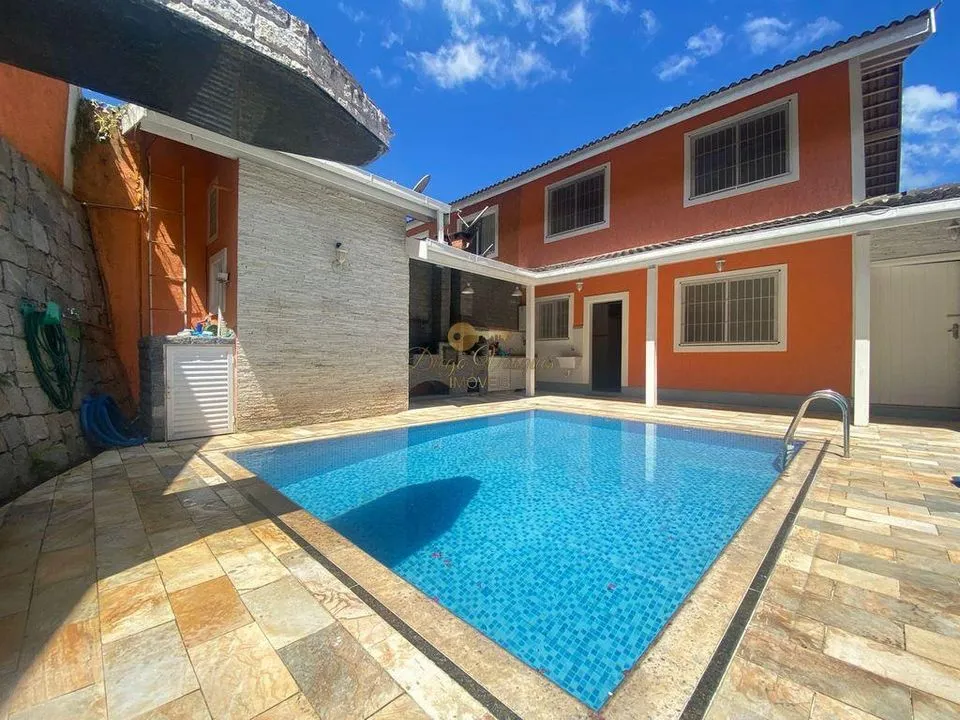 Foto do imóvel Casa em Condomínio para Venda em Teresópolis / RJ em Alameda Maues