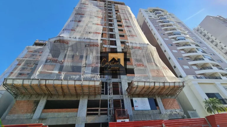 Imagem Apartamento no 5º andar com 103,88m² privativos, 2 quartos sendo 1 suíte com persianas integradas...