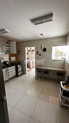Imagem Venda, Condomínio Sol Nascente etapas, 4 4, sendo 01 suíte, com closet,