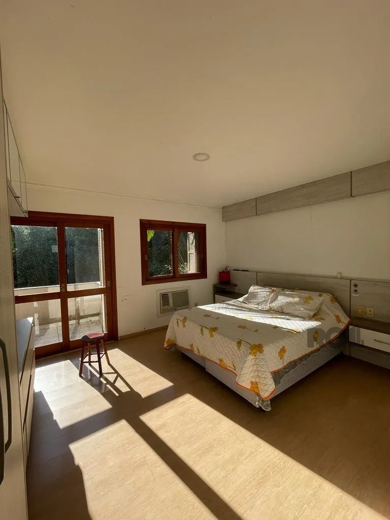 Imagem Casa de Condomínio em Cavalhada