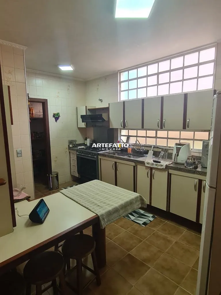 Imagem Casa à venda em Franca, Centro, com 4 quartos, 282m2