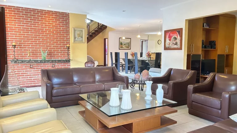 Imagem Vendo Casa no condomínio Country Aldeia!