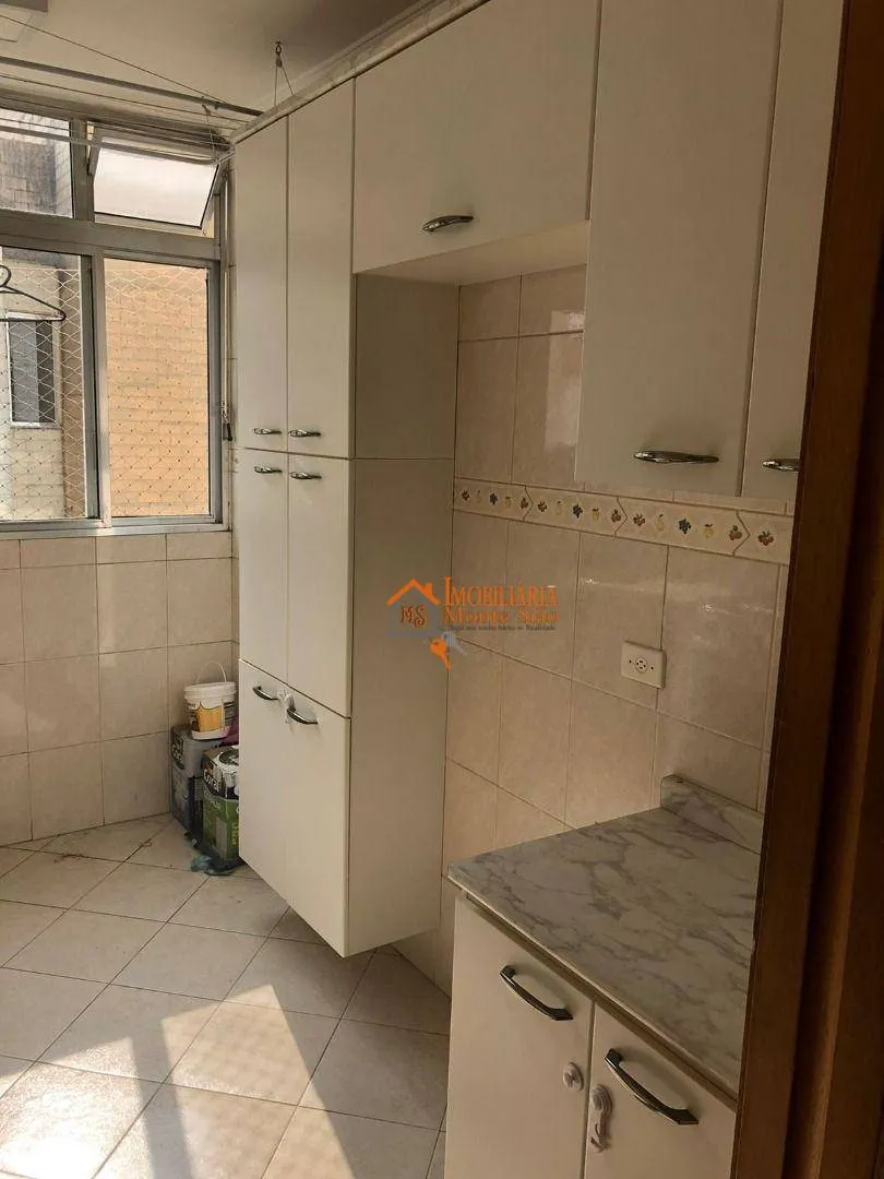 Imagem Apartamento com 2 dormitórios à venda, 61 m² por R$ 276.000,00 - Centro - Guarulhos/SP