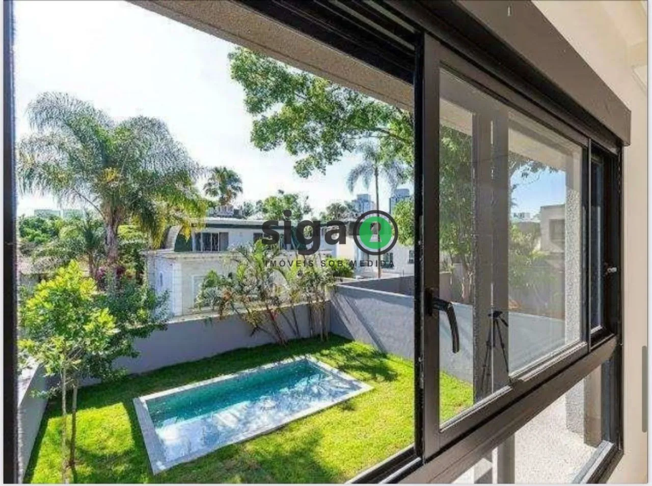 Imagem Casa em condomíno com 4 suites, 6 vagas e infra para elevador, na Chácara Santo Antonio a Venda