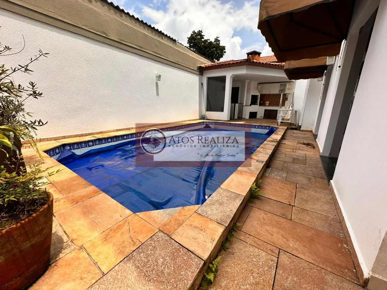 Imagem Compre residência em altíssimo Padrão próximo a marajoara.