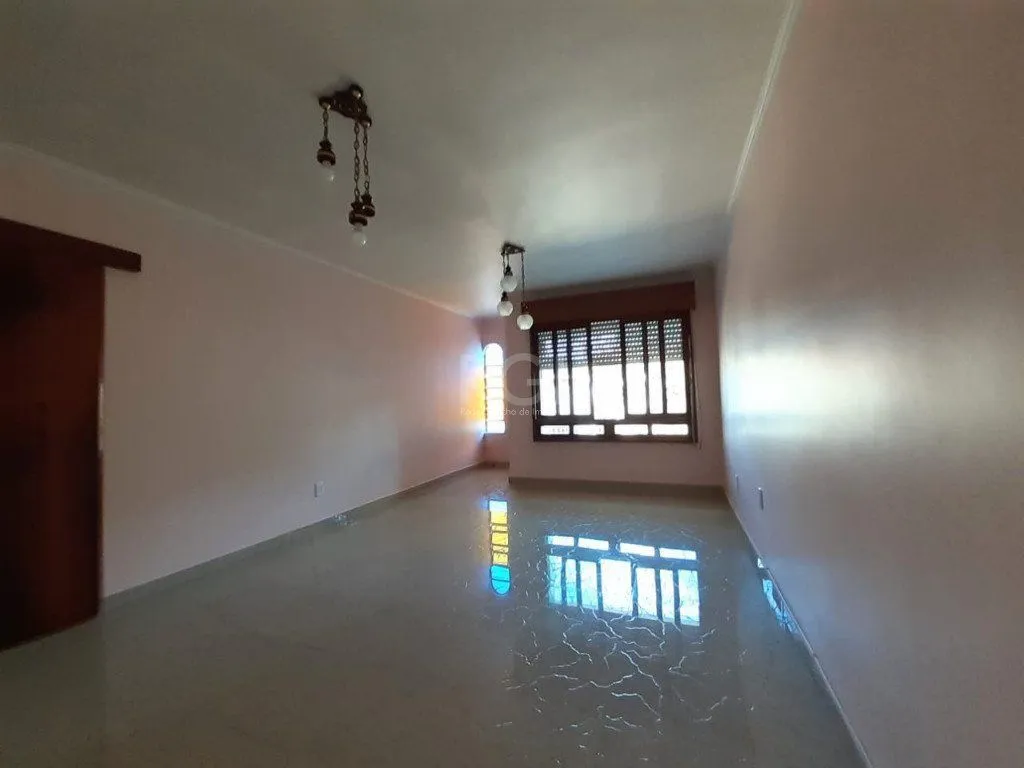 Imagem Casa para Venda - 149m², 3 dormitórios, sendo 1 suites, 3 vagas - Jardim Sabará