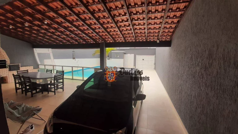 Imagem Sobrado com 5 dormitórios à venda, 340 m² por R$ 850.000,00 - Balneário Jequitibá - Itanhaém/SP