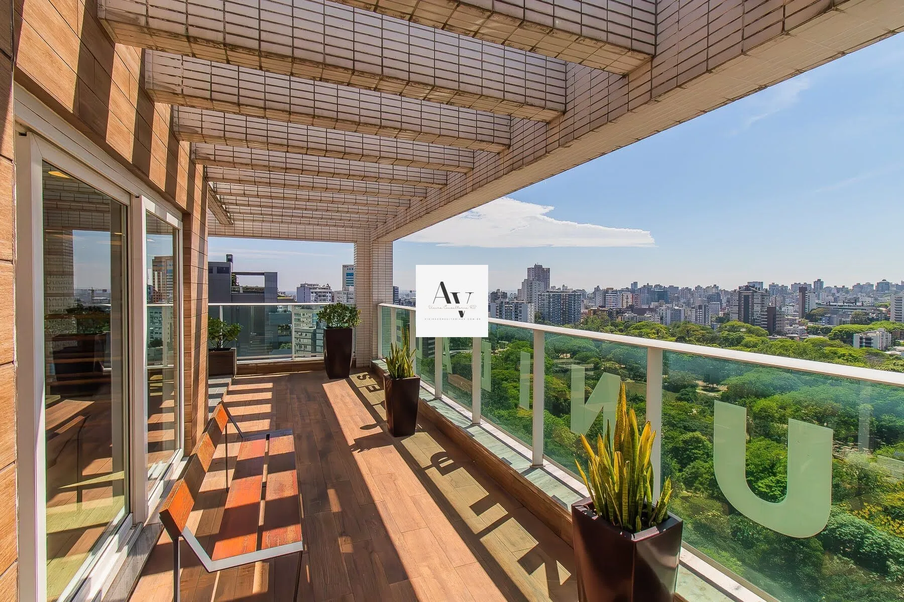 Imagem Apartamento à venda no bairro Moinhos de Vento - Porto Alegre/RS