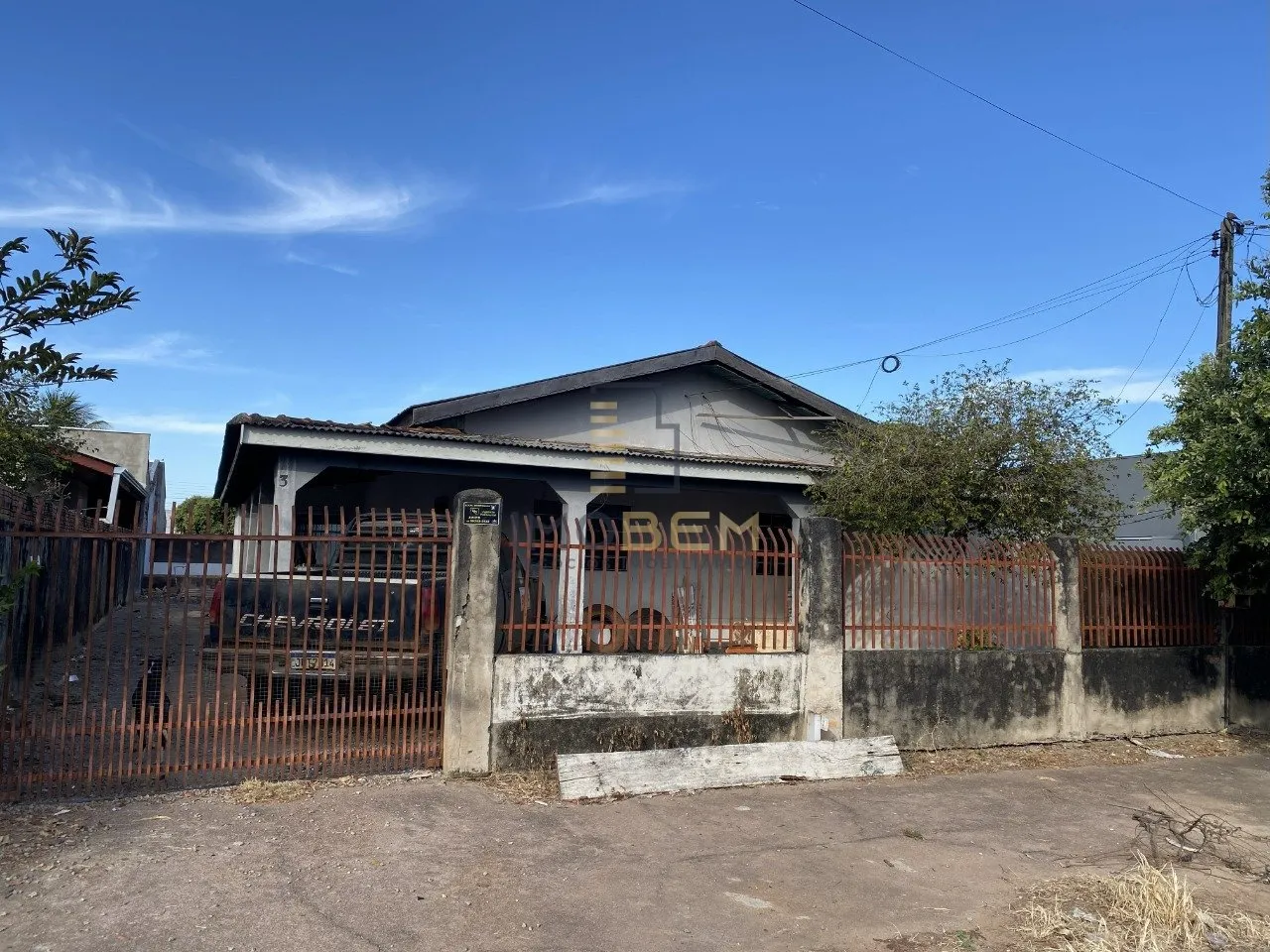 Imagem Linda casa à venda no Jardim das Oliveiras, em Sinop. Com uma área total de 130 m², este imóvel ...