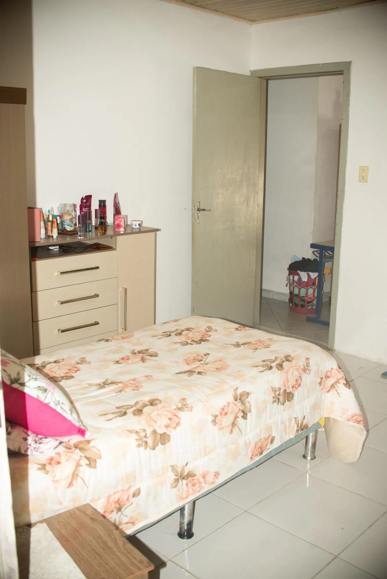 Imagem Casa de três dormitóros a venda