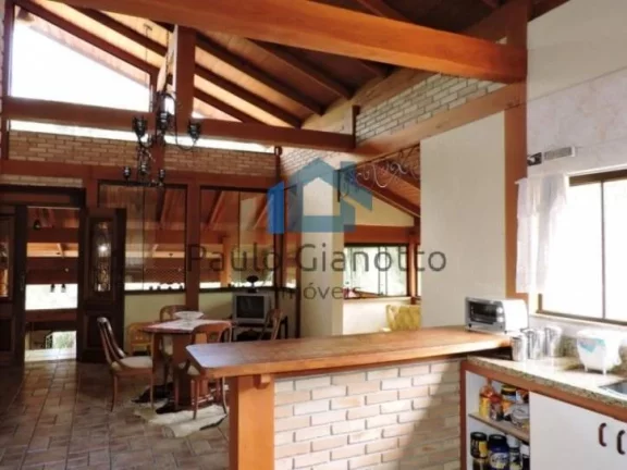 Imagem Exclusividade e Sofisticação: Casa de Alto Padrão na Granja Viana