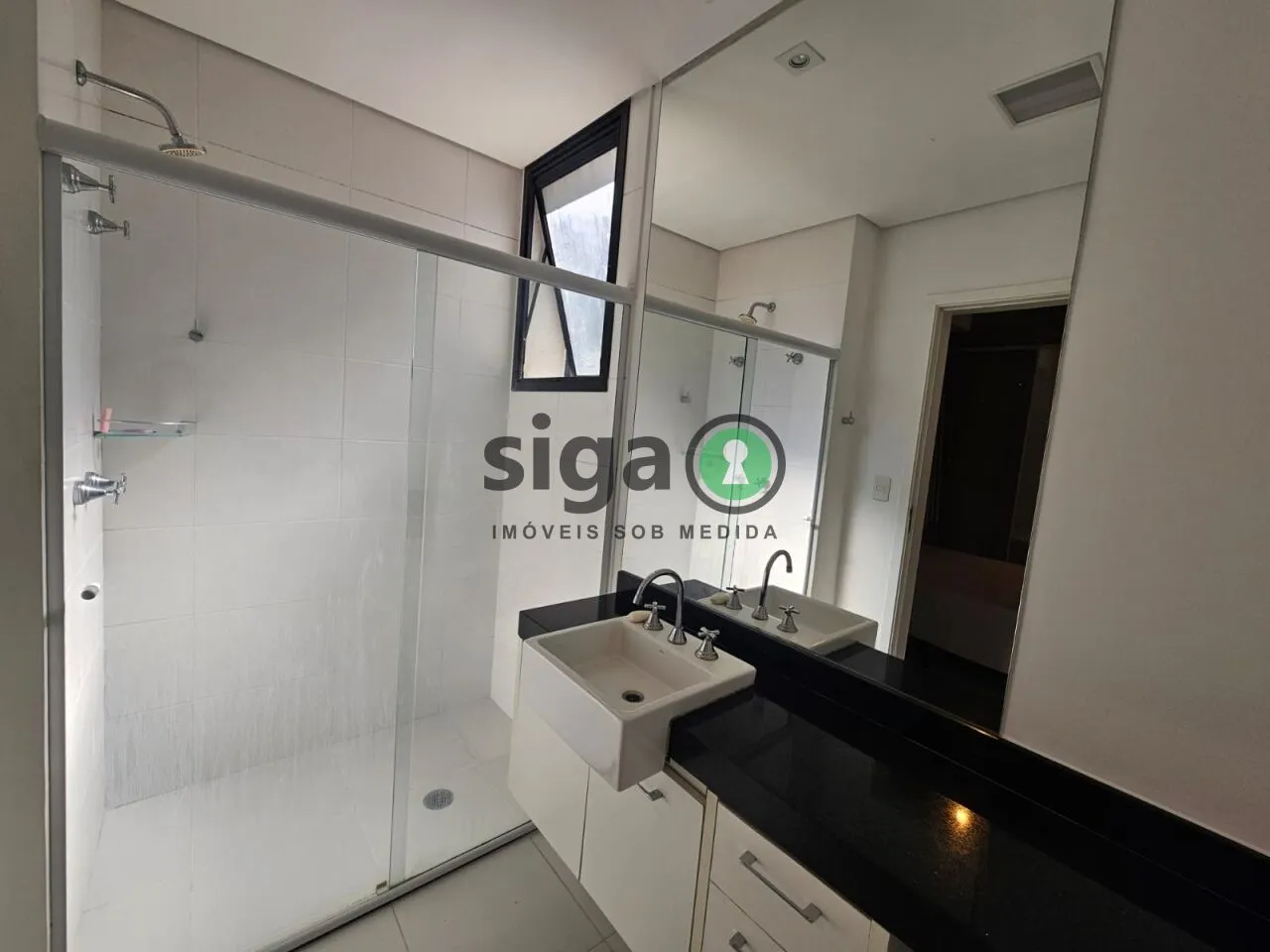Imagem Apartamento mobiliado para alugar no Condomínio Limited Funchal