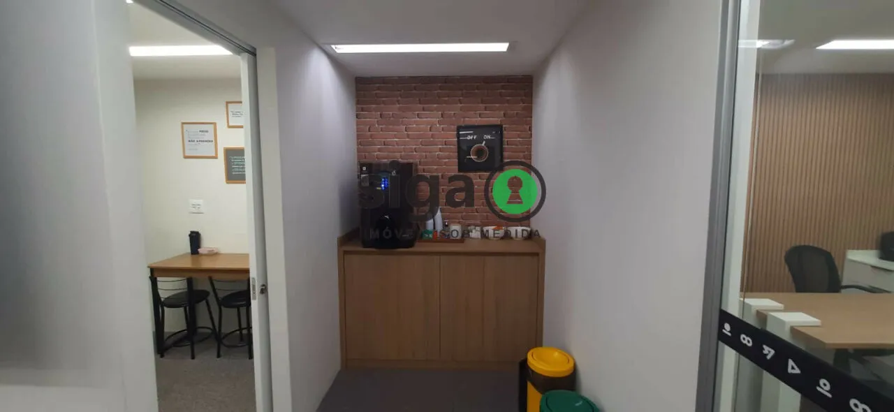 Imagem Laje Corporativa Pronta para Uso com 244m² e Estrutura Completa.