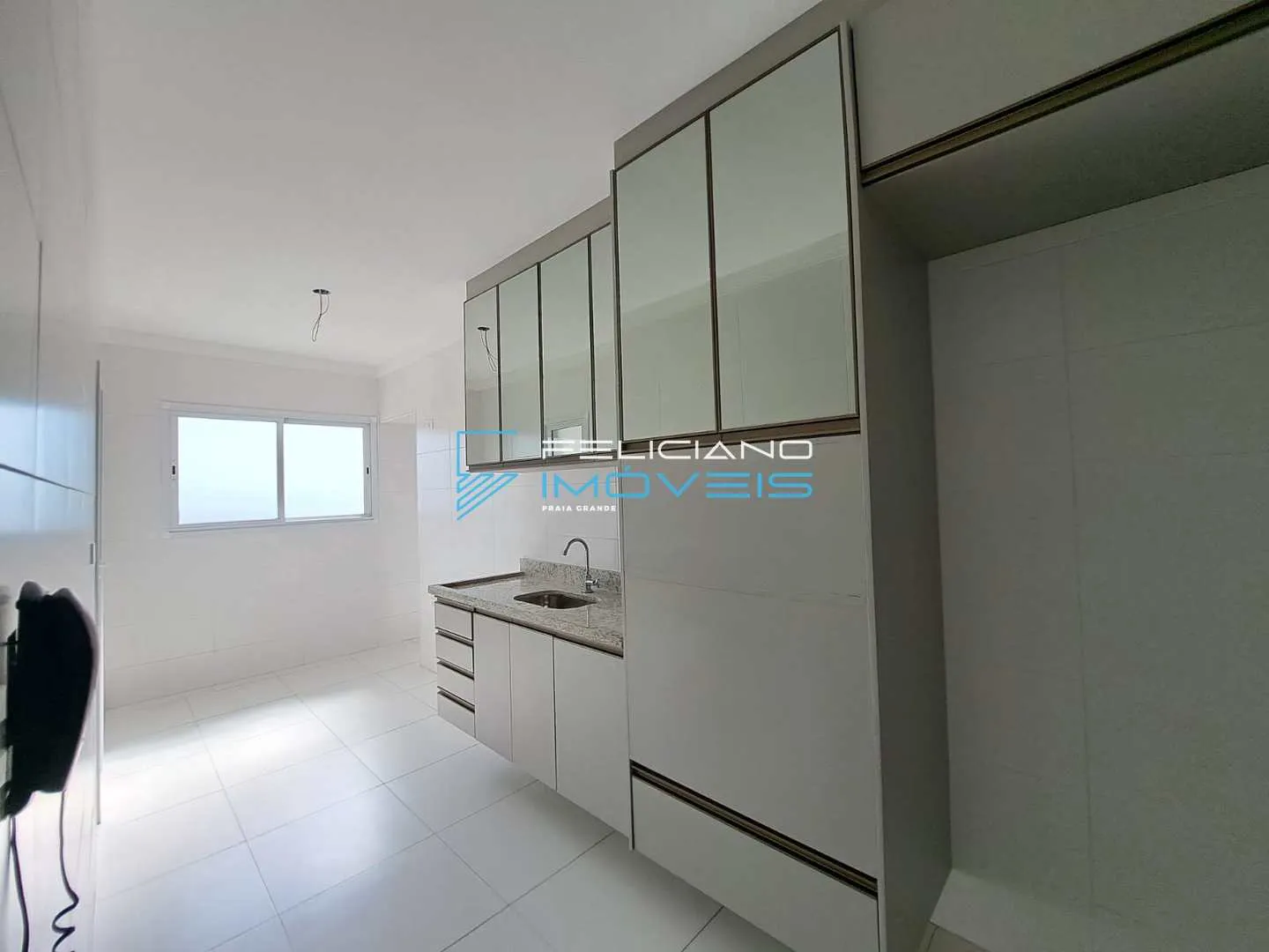 Imagem Apartamento com 2 quartos, Aviação, Praia Grande - R$ 1.1 mi, Cod: 811