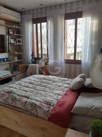 Imagem Casa para Venda - 80m², 2 dormitórios, 1 vaga - Medianeira