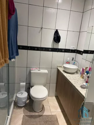 Imagem (PERMUTA) Sobrado 03 quartos c/suíte, no Santa Cândida em Curitiba PR