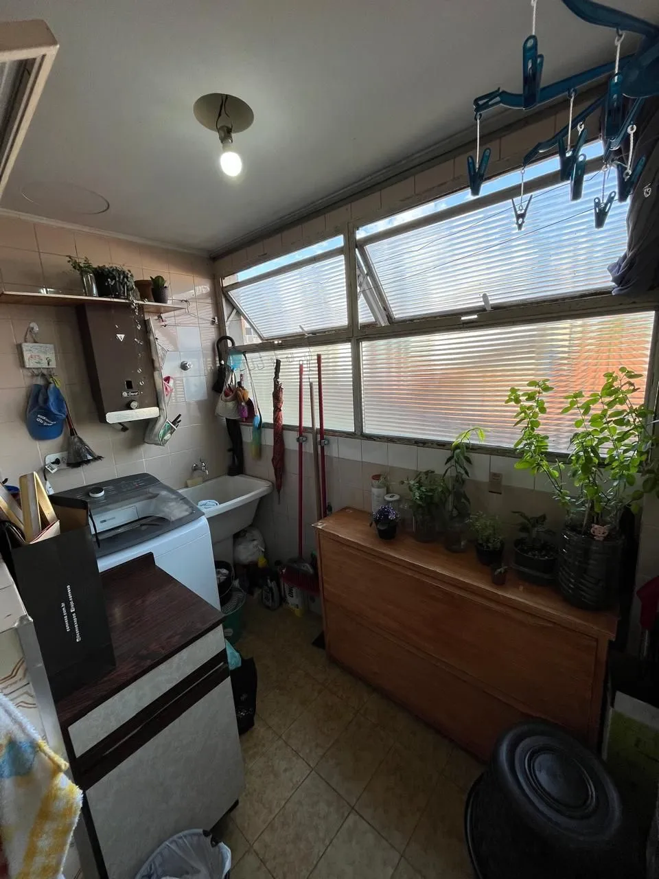 Imagem Apartamento 2 dormitórios, 1 vaga coberta no bairro Menino Deus.