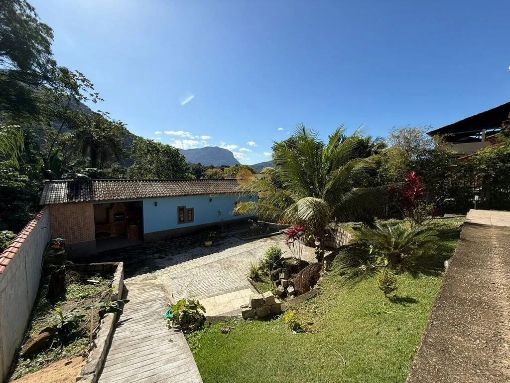 Imagem Casa em Condomínio para Venda em Guapimirim / RJ no bairro Limoeiro