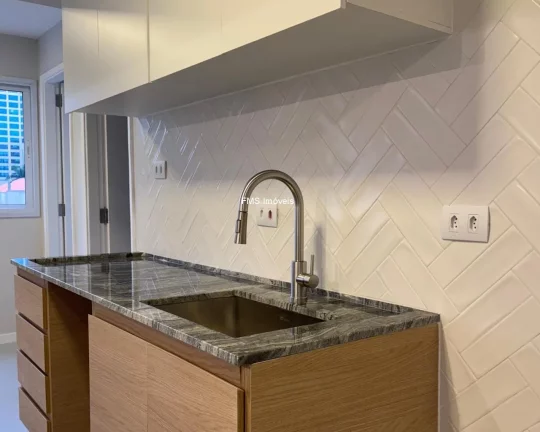 Imagem Apartamento à venda em Moema, com 2 quartos, 2 banheiros, 1 vaga de garagem, 80m² de área.