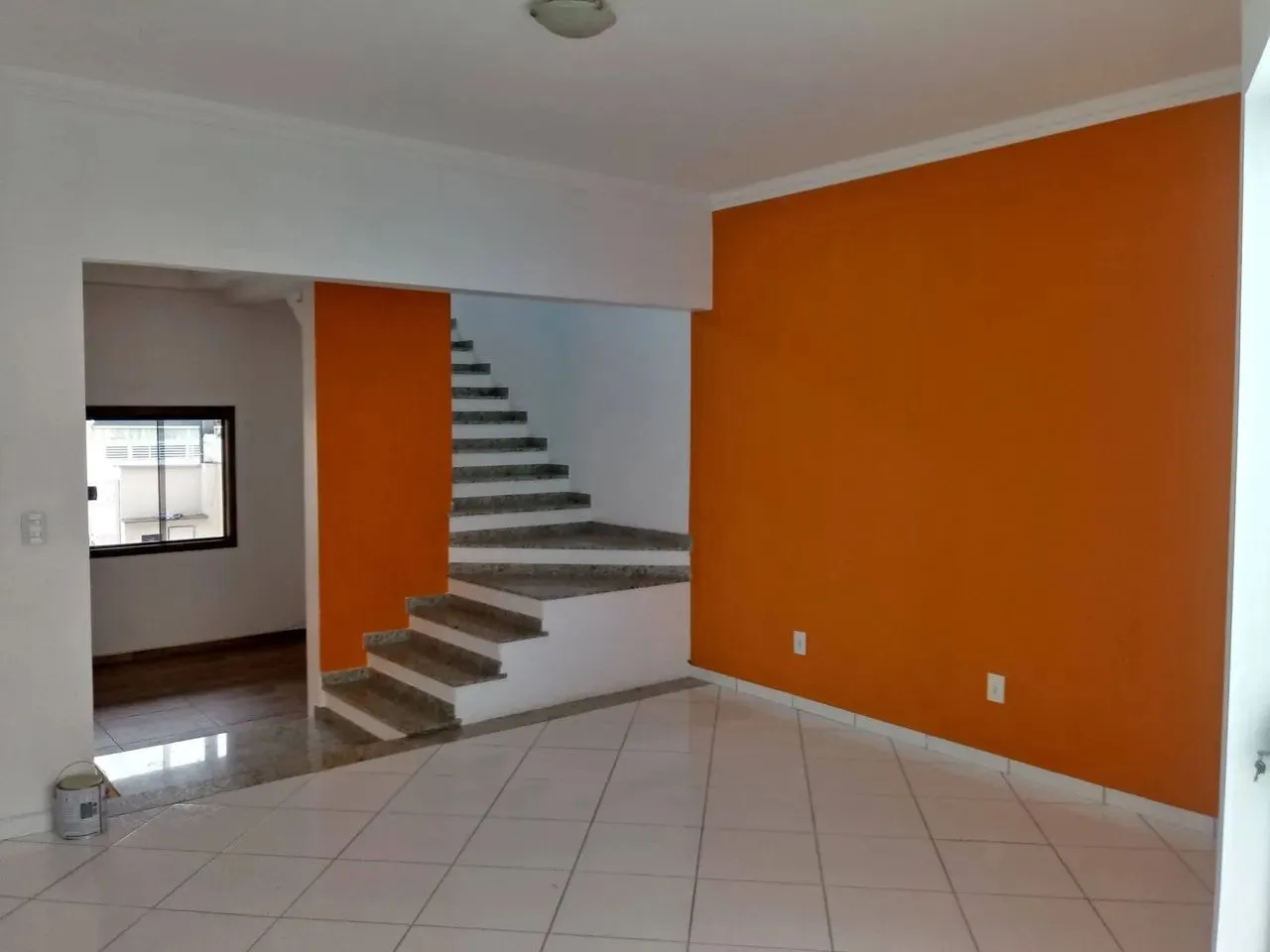 Imagem Impecável casa à venda em Sorocaba-SP, bairro Jardim Vila São Domingos: 4 quartos, 3 salas, 4 banheiros, 3 vagas, 260m².