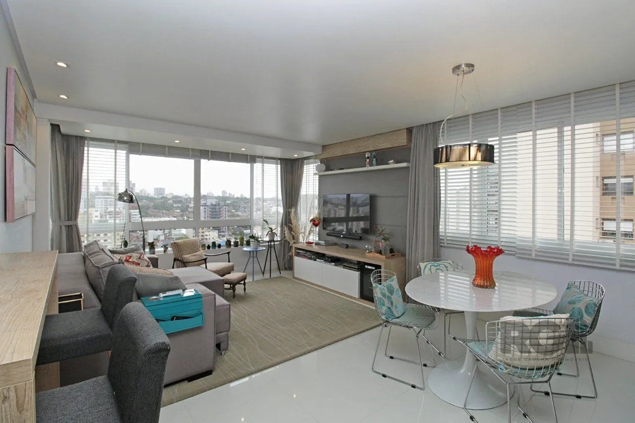 Apartamento com 77,00m² privativos, bairro Passo D´areia, Porto Alegre/RS