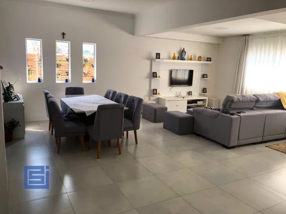 Imagem Casa com 3 dormitórios à venda, 305 m² por R$ 1.250.000,00 - Centro - Socorro/SP