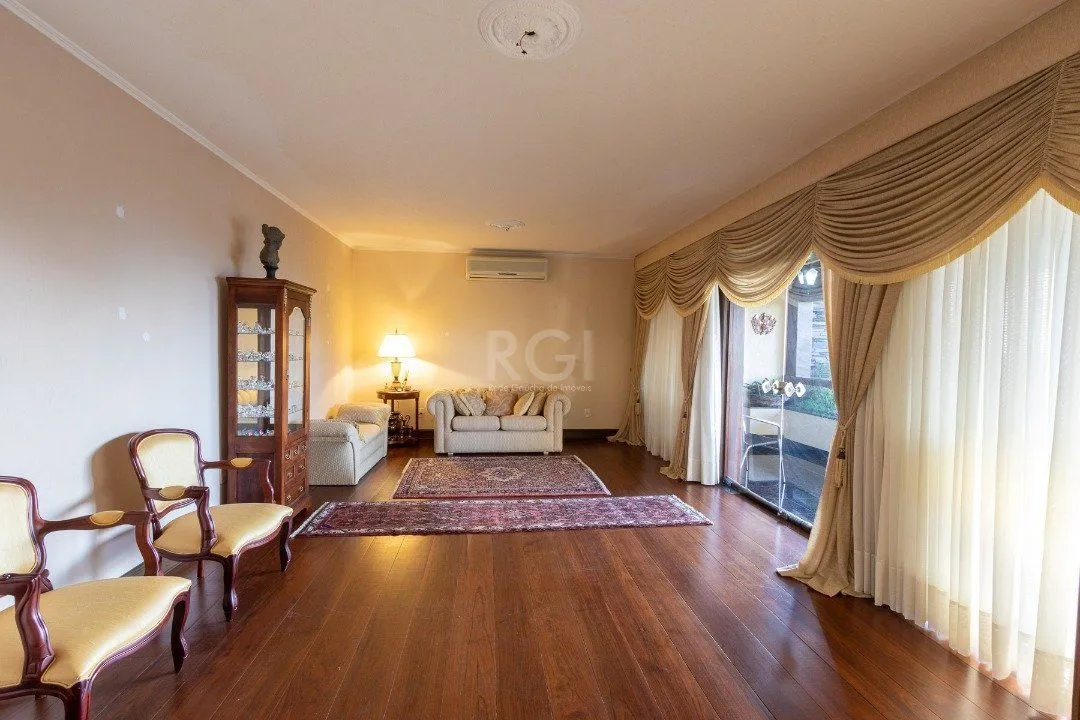 Imagem Casa para Venda - 430m², 4 dormitórios, sendo 2 suites, 4 vagas - Vila Assunção