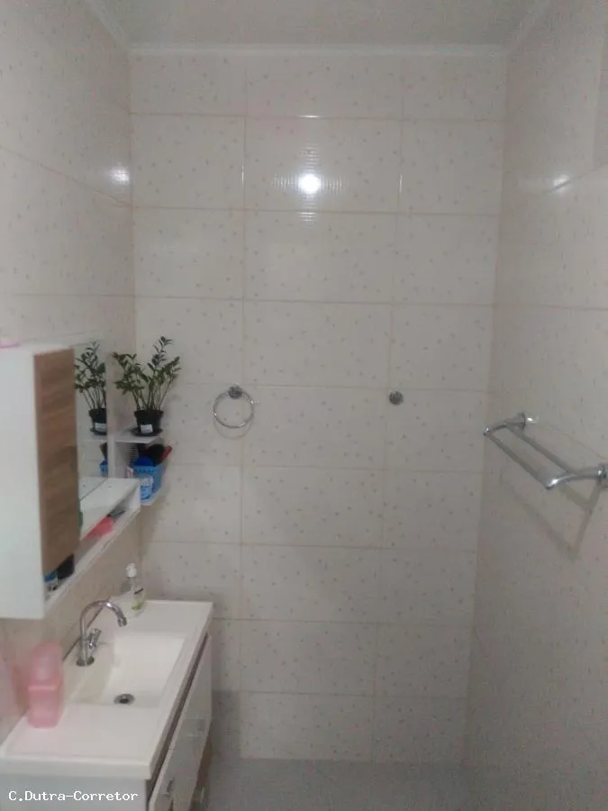 Imagem Sobrado para Venda em Mauá / SP no bairro Vila Noêmia