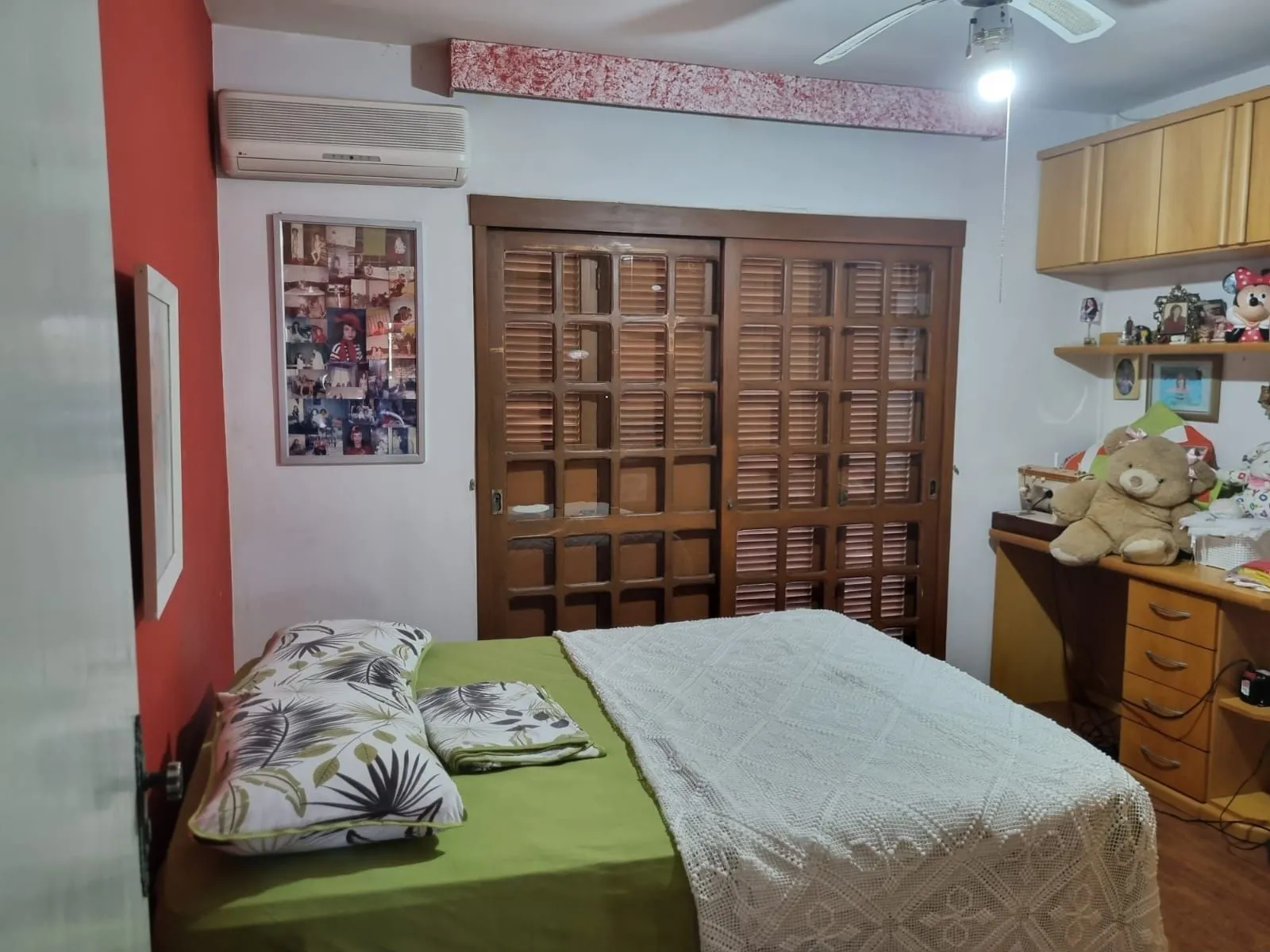 Imagem Casa / Sobrado bem grande 266 m² - Vila João Pessoa - Porto Alegre - Preço bem atrativo