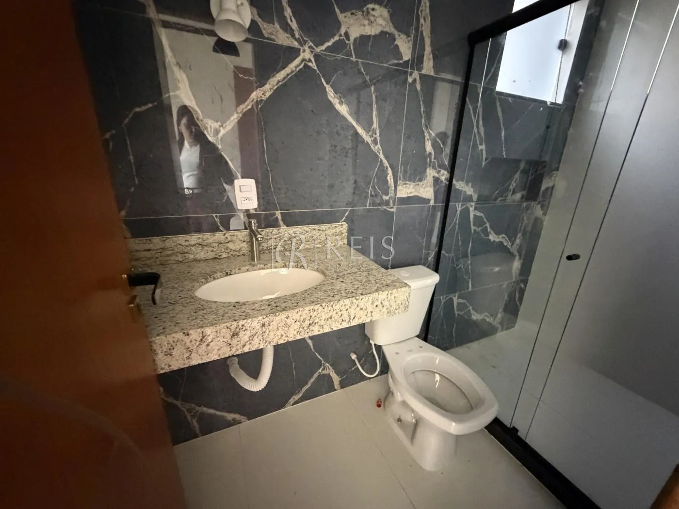 Imagem Casa para Venda em Rio das Ostras, Bosque Beira Rio, 3 dormitórios, 3 suítes, 4 banheiros, 4 vagas