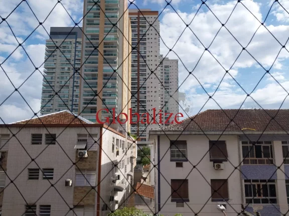 Imagem Apartamento à venda na Ponta da Praia, Santos-SP! Com 3 quartos, 1 suíte, dependência de empregada , 2 banheiros, 1 vaga de garagem e 114m² R$530.000