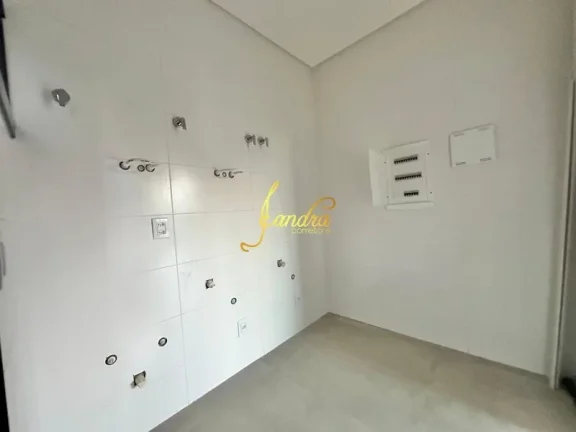 Imagem Sobrado com 04 suítes, 200m² de área construída