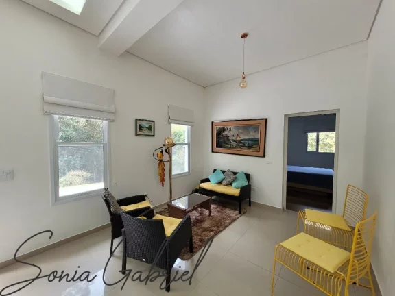 Imagem Imperdível: Casa em Condomínio à Venda em Vinhedo-SP, 3 Quartos, 1 Suíte, 3 Salas, 3 Banheiros, 5 Vagas e 253m²!