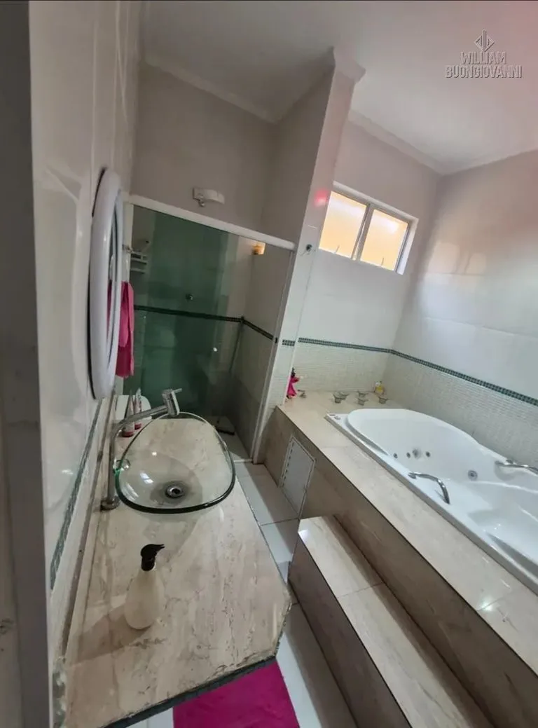 Imagem Casa 4 dormitórios sendo 1 suíte no bairro FLORIDA