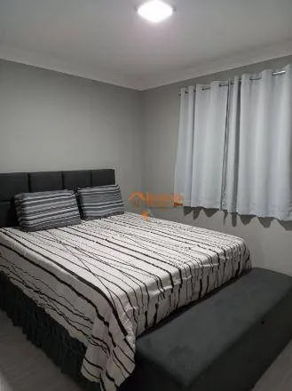 Imagem Sobrado com 3 dormitórios à venda, 120 m² por R$ 650.000,00 - Jardim Célia - Guarulhos/SP
